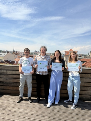 Část týmu agentury Optimal Marketing po úspěšném absolvování certifikace.