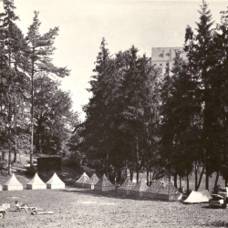 Historické fotografie kempu a Podhradského rybníka | Camping Žralok Plumlov photo 2