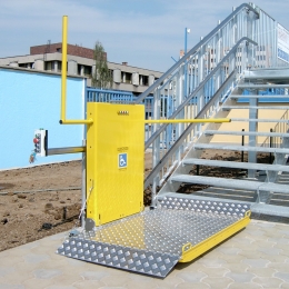 IPM 300 sloping staircase platform