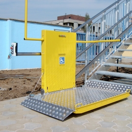 Šikmá schodisková plošina IPM 300